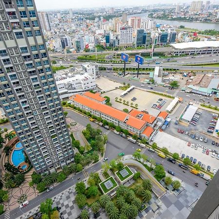 Hilton Residence - Landmark 81 Vinhomes Central Park Ho Chi Minh City Exterior photo