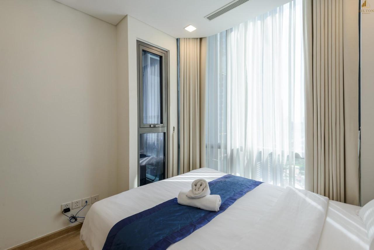 Hilton Residence - Landmark 81 Vinhomes Central Park Ho Chi Minh City Exterior photo
